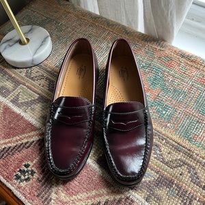 G.H. Bass & Co. Weejun loafers, burgundy size 8